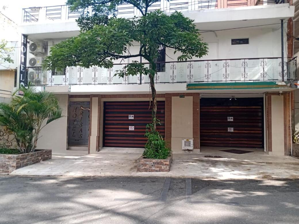 Hotel Brisas Medellin Exterior photo